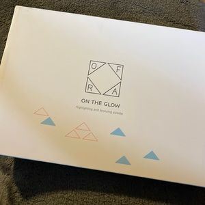 Ofra Makeup Ofra On The Glow Highlighting And Bronzing Palette BNIB